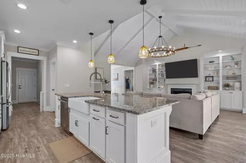 186 E Keel Dr, Hampstead, NC 28443 photo 17