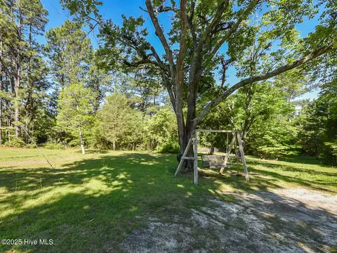 Exterior - 224 Foxfire Rd, Aberdeen, NC 28315 photo 7 of 8