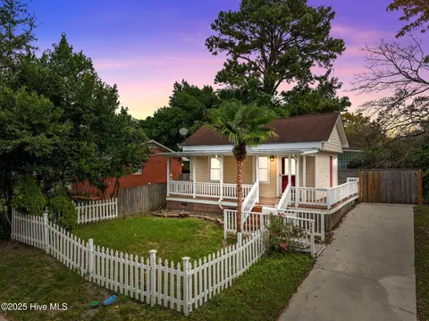 21 Mercer Ave, Wilmington, NC 28403