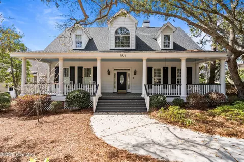 3931 Members Club Blvd, Southport, NC 28461