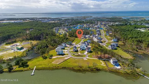 522 Sheldrake Ct, Beaufort, NC 28516