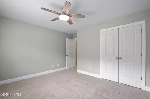 Bedroom - 104 Treasure Way, Hampstead, NC 28443 photo 7 of 7
