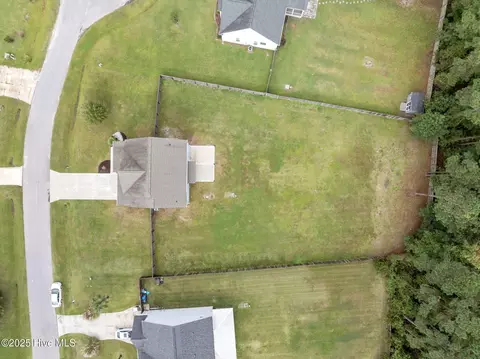 View/Area - 104 Treasure Way, Hampstead, NC 28443 photo 5 of 11