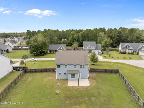 View/Area - 104 Treasure Way, Hampstead, NC 28443 photo 4 of 11