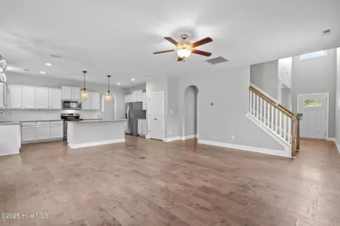 Living - 104 Treasure Way, Hampstead, NC 28443 photo 1 of 5