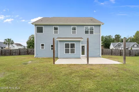 Exterior - 104 Treasure Way, Hampstead, NC 28443 photo 4 of 8