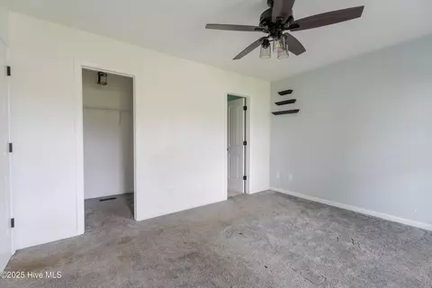 404 Silva Cv, Richlands, NC 28574 photo 12