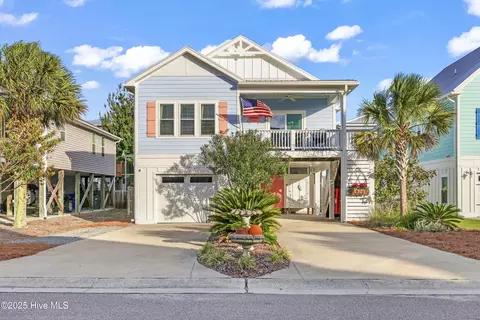 1225 Pinfish Ln, Carolina Beach, NC 28428