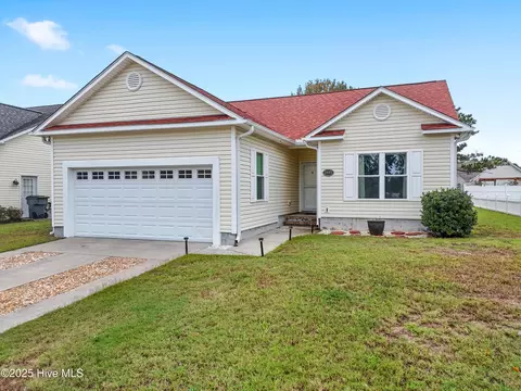 5009 N Hampton Dr SE, Southport, NC 28461