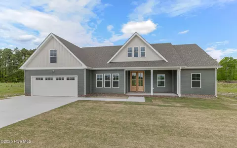 104 Copper Run Loop, South Mills, NC 27976