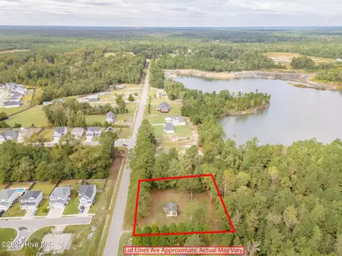 4056 NW Rd NE, Leland, NC 28451