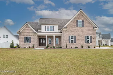 1929 Belles Ferry Ct, Winterville, NC 28590