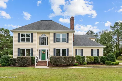 1045 Tucker Rd, Grimesland, NC 27837