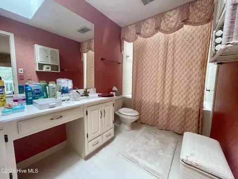 Bath - 1050 Burning Tree Rd, Pinehurst, NC 28374 photo 1 of 1