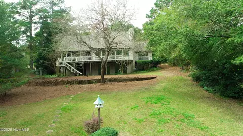 Exterior - 1050 Burning Tree Rd, Pinehurst, NC 28374 photo 2 of 2