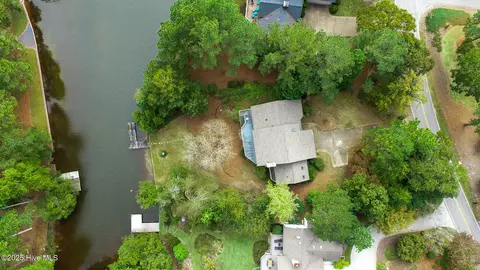 View/Area - 1050 Burning Tree Rd, Pinehurst, NC 28374 photo 3 of 9
