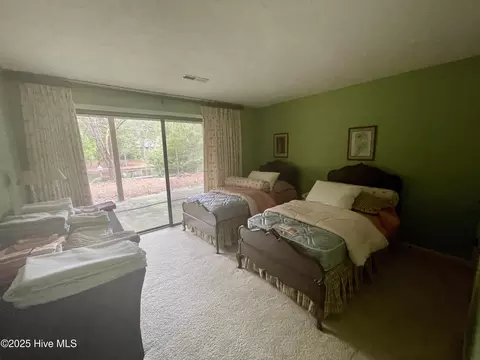 Bedroom - 1050 Burning Tree Rd, Pinehurst, NC 28374 photo 4 of 4