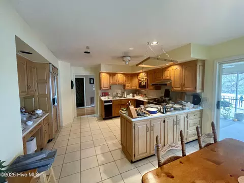 Kitchen - 1050 Burning Tree Rd, Pinehurst, NC 28374 photo 3 of 4