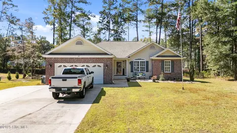 20 Myrtlewood Dr SW, Carolina Shores, NC 28467