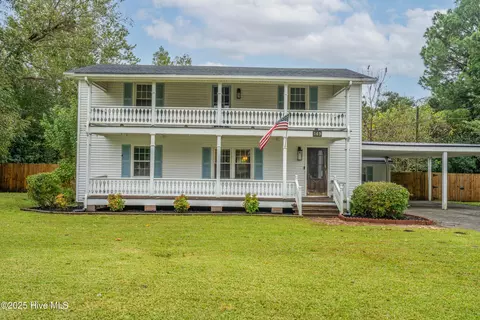 149 Huffmantown Rd, Richlands, NC 28574