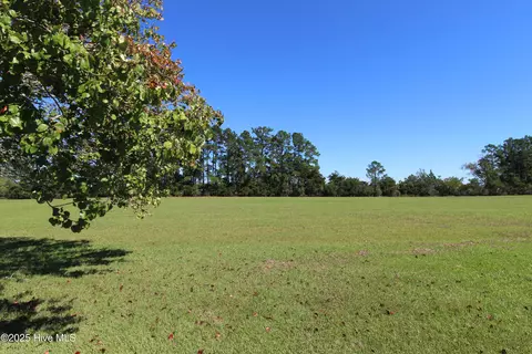 105 Waterway Dr, Havelock, NC 28532