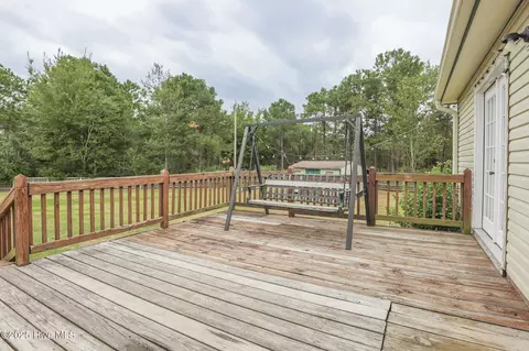 Exterior - 166 Parnell Rd, Hubert, NC 28539 photo 2 of 10