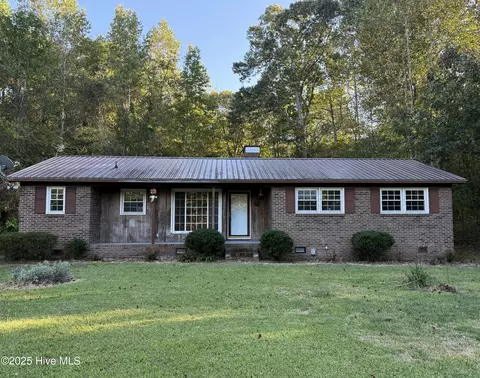 600 Mallard Dr, Roper, NC 27970