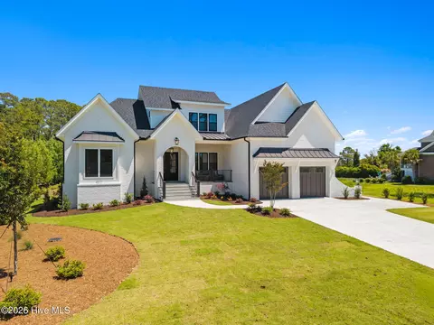 2611 Mariners Way SE, Southport, NC 28461