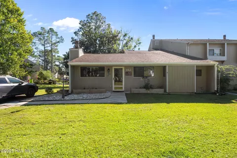 162 Quarterdeck Townes Townes, New Bern, NC 28562