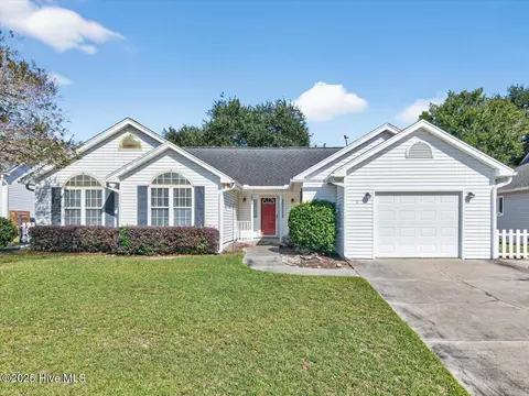 5886 Lycia Ln SW, Ocean Isle Beach, NC 28469