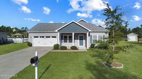 120 Farmstead Pl, Maple Hill, NC 28454