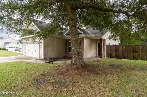 411 Peppermint Dr, Hubert, NC 28539 photo 5