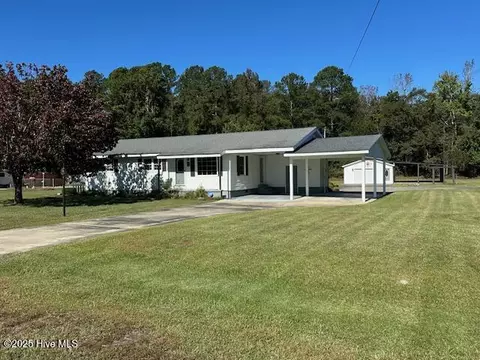 1006 White Oak Dr, Kinston, NC 28504