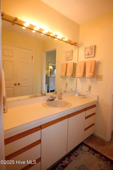Bath - 130 Barton Hills Ct, Pinehurst, NC 28374 photo 3 of 5