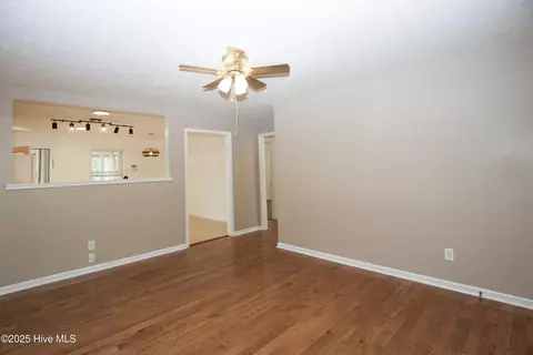 Living - 185 N Peach St, Pinebluff, NC 28373 photo 2 of 5