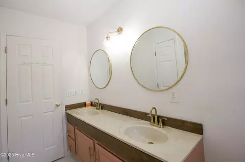 Bath - 185 N Peach St, Pinebluff, NC 28373 photo 4 of 6