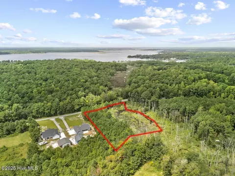 908 W Firetower Rd, Swansboro, NC 28584