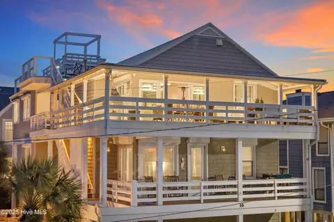 16 E Henderson St UNIT A, Wrightsville Beach, NC 28480