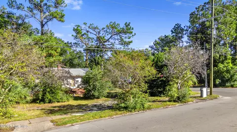 2425 Adams St, Wilmington, NC 28401