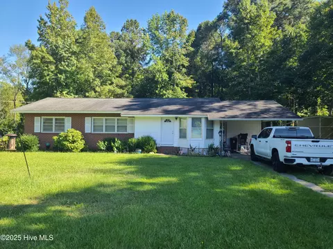 255 E Pleasant Hill Rd, Pink Hill, NC 28572