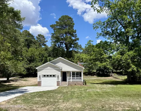 6735 Hill St, Grifton, NC 28530