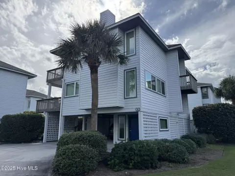 10 Sea Oats Ln, Wrightsville Beach, NC 28480