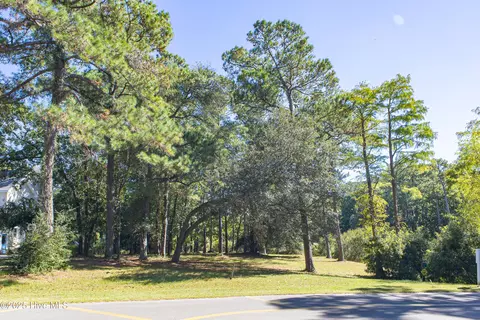 465 Lockwood Ln SW, Supply, NC 28462