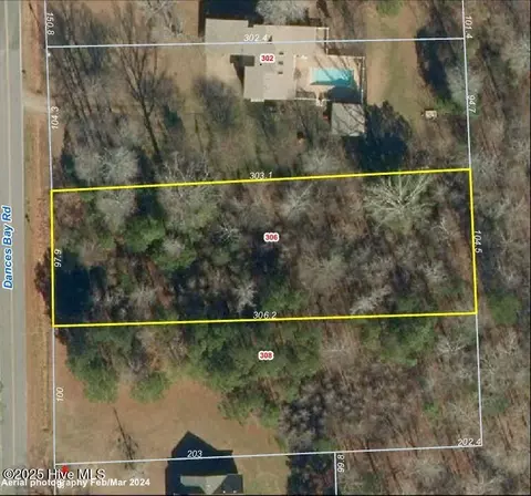 306 Dances Bay Rd, Elizabeth City, NC 27909