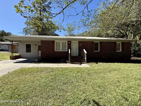 403 Henderson St, Williamston, NC 27892