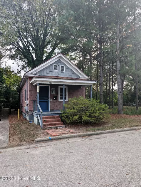 912 Atlantic St E, Wilson, NC 27893