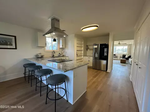 111 Asbury Rd, Cove City, NC 28523