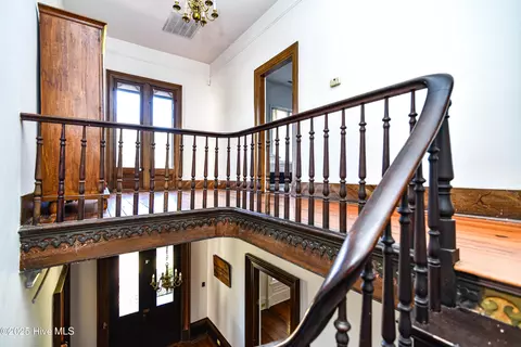 Entry Way - 625 W Main St, Murfreesboro, NC 27855 photo 7 of 7
