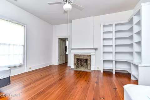 Bedroom - 625 W Main St, Murfreesboro, NC 27855 photo 7 of 15