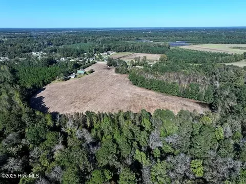 7 Conway Rd, Fair Bluff, NC 28439 photo 4